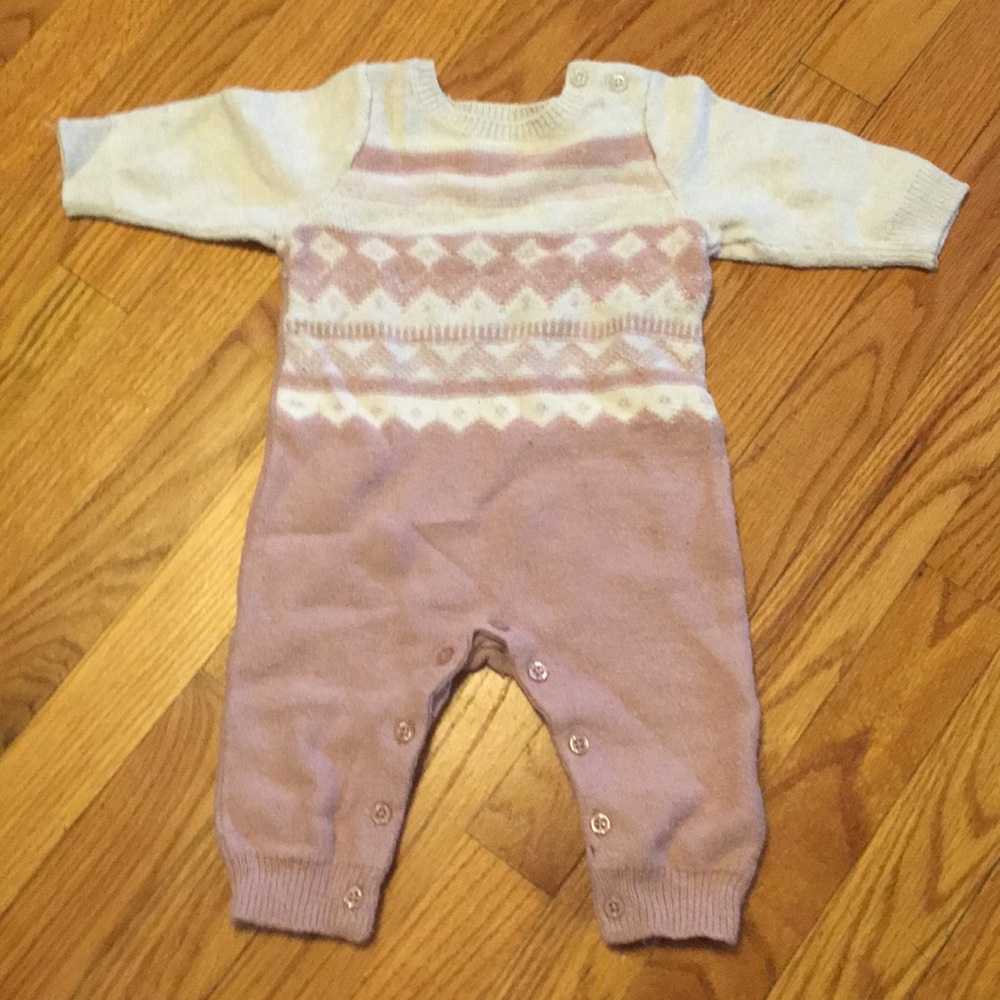 BabyGap size 3-6 months one piece outfit